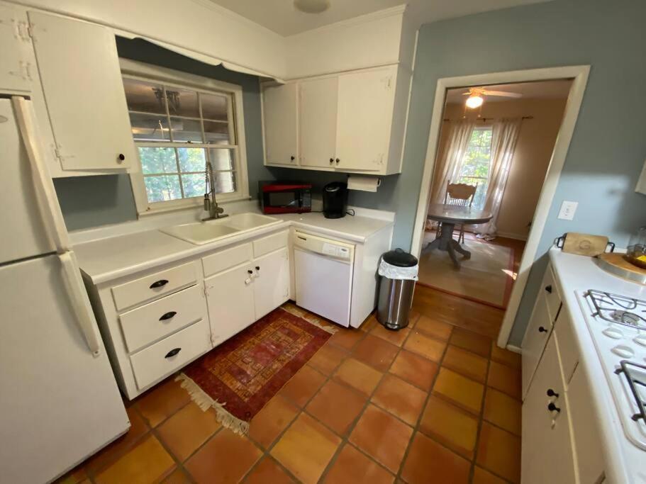 Whole House In Athens, Private, Fenced, Convenient, Close To Downtown מראה חיצוני תמונה